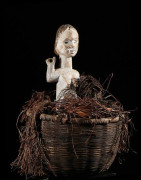 Statue Nzambe Kana avec panier Reliquaire - Tsogho - Gabon