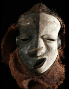 Masque Mpangu / Mbangu de maladie - Pende - RDC Zaire