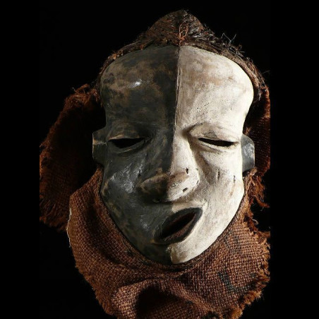 Masque Mpangu / Mbangu de maladie - Pende - RDC Zaire