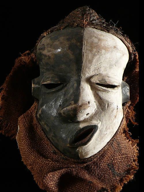 Masque Mpangu / Mbangu de maladie - Pende - RDC Zaire