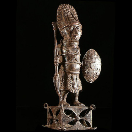 Oba en tenue de guerre - Bini Edo - Benin - Bronzes du Benin