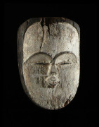 Masque blanc ancien - Tsogho / Vouvi - Gabon