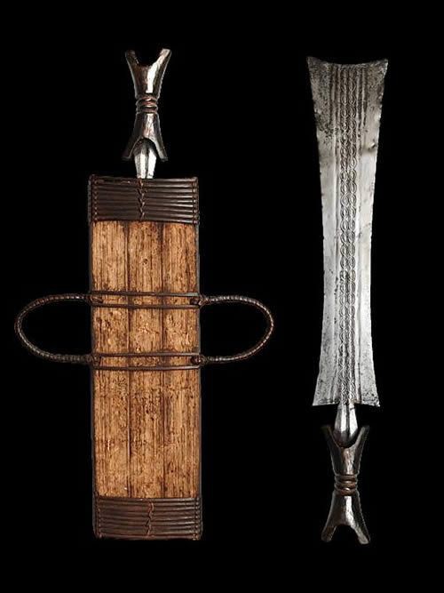 Couteau Glaive et son etui - Bamileke - Cameroun