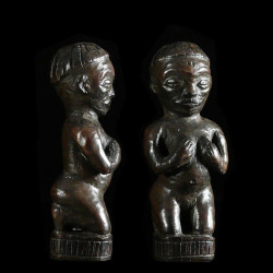Statuette feminine - Pende...