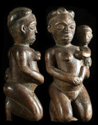 Statuette feminine maternite - Pende - RDC Zaire