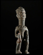 Statue Commemorative de Chef - Bangwa - Cameroun