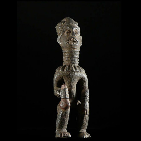 Statue Commemorative de Chef - Bangwa - Cameroun