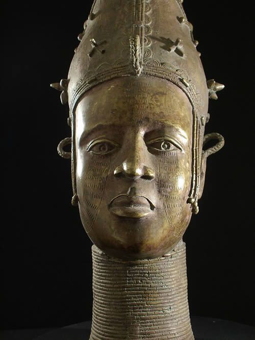 Tete de reine mere en Bronze - Ife - Bini Edo - bronzes du Benin