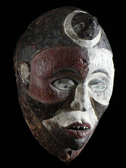 Masque de guerison - Kongo Yombe - RDC Zaire