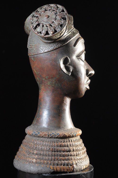Tête commémorative féminine - Bini / Idoma - Nigeria