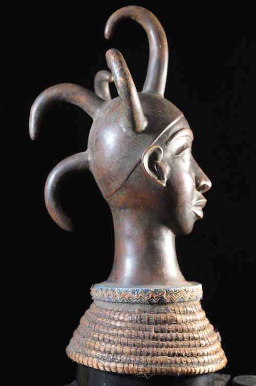Tête commémorative masculine - Bini / Idoma - Nigeria