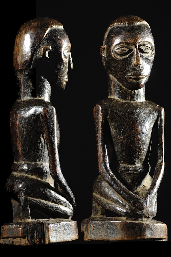 Statuette anthropomorphe - Holo - RDC Zaire / Angola