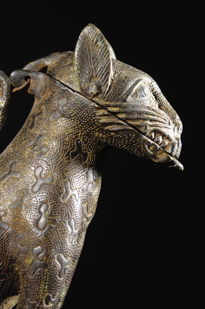 Leopard Royal Aquamanille - Bini Edo - Bronzes du Benin