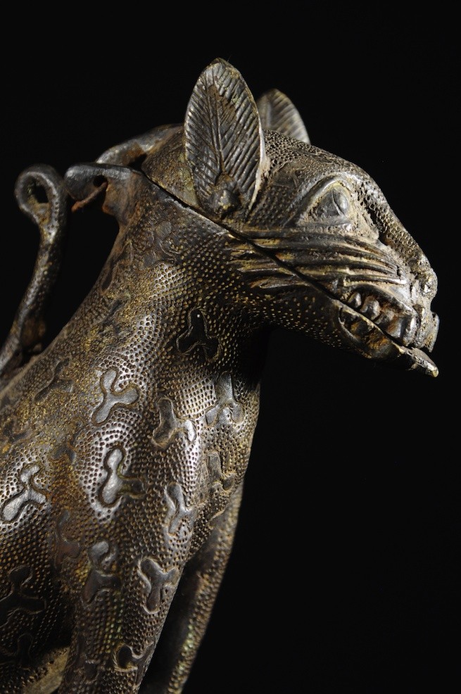 Leopard Royal Aquamanille - Bini Edo - Bronzes du Benin