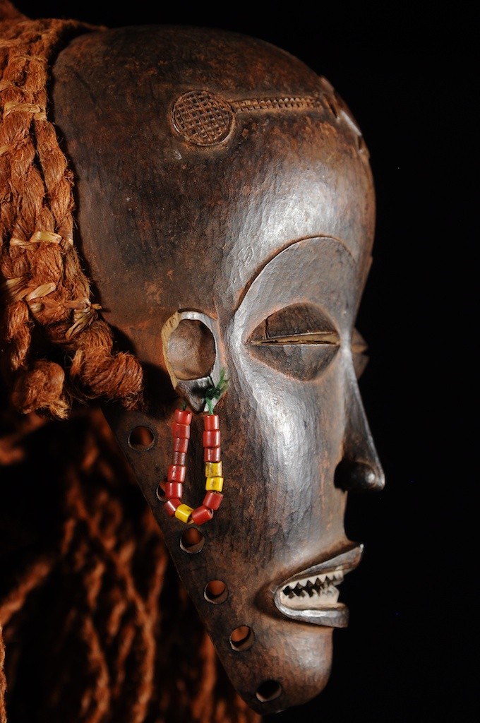 Masque Mwana Pwo - Chokwe / Tschokwe - Angola