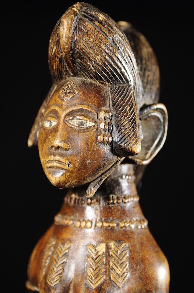 Statuette rituelle feminine - Punu / Pounou Lumbu - Gabon