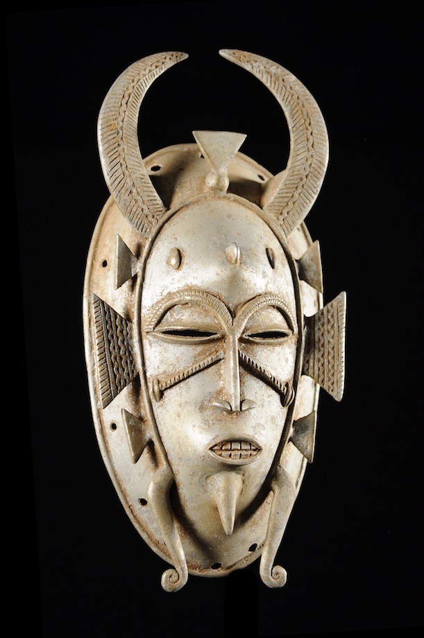 Masque Kpeliye en aluminium - Senoufo / Koulfo - Côte d'Ivoire
