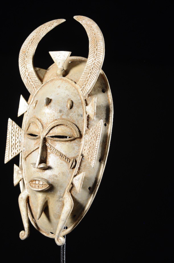 Masque Kpeliye en aluminium - Senoufo / Koulfo - Côte d'Ivoire