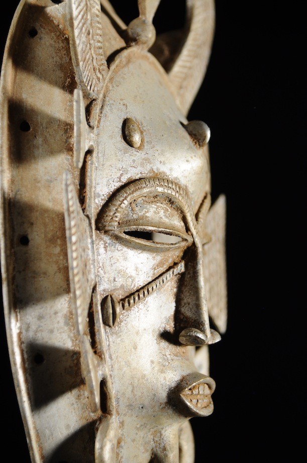 Masque Kpeliye en aluminium - Senoufo / Koulfo - Côte d'Ivoire