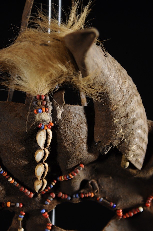 Masque initiatique Marmo en cuir - Kwafi - Tanzanie