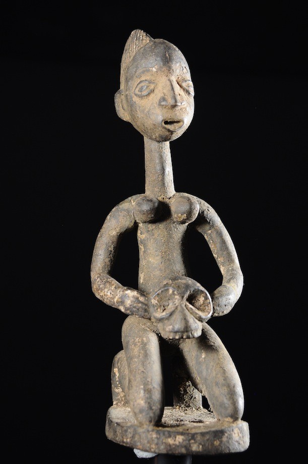 Porteuse de crâne - Agere / Yoruba - Benin