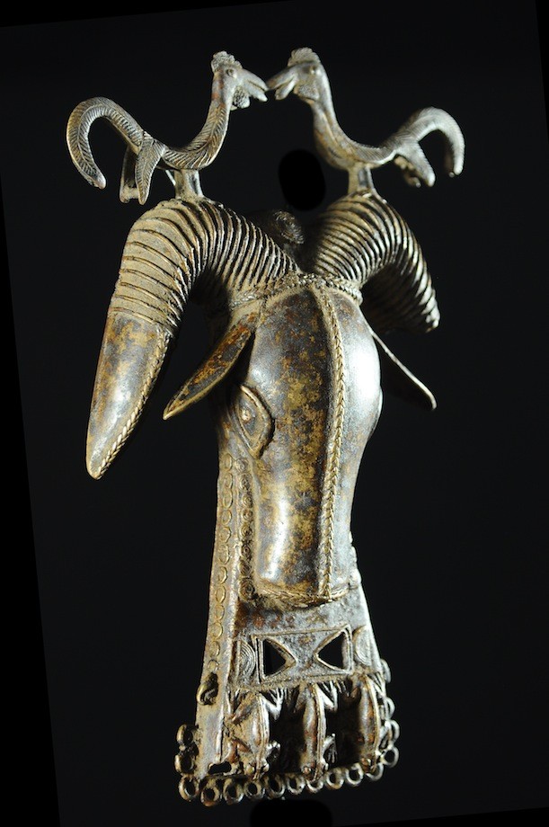Médaillon pendentif Omama - Bélier Royal - Bini Edo - Bronzes du Benin