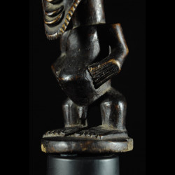 Statue cultuelle masculine - Kusu - RDC Zaire