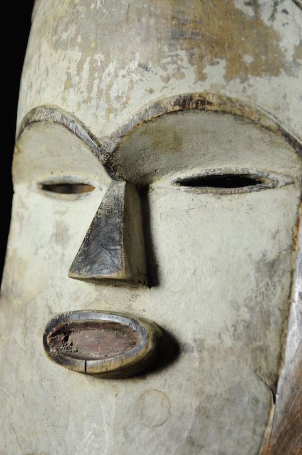 Masque blanc ancien - Tsogho / Vouvi - Gabon