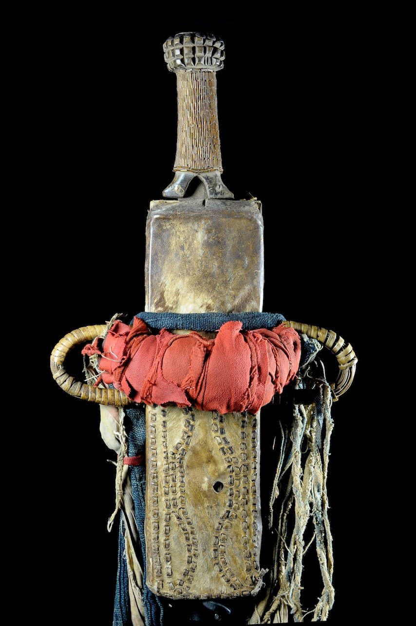 Couteau Glaive et son etui en cuir - Bamileke - Cameroun