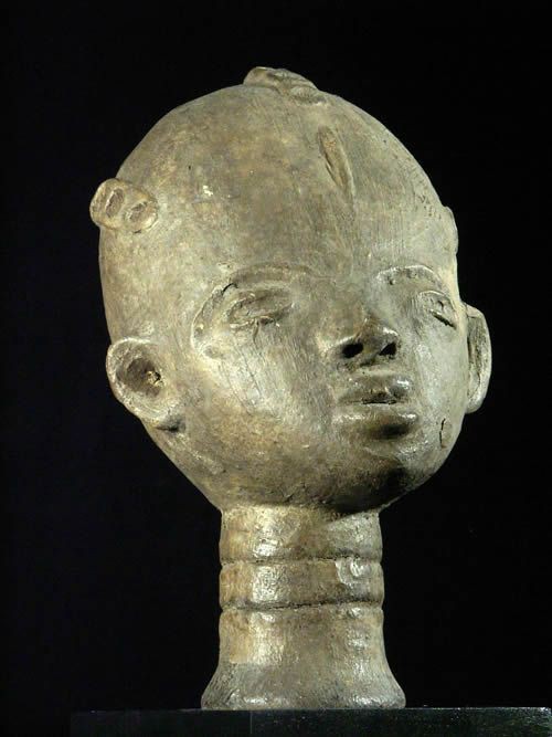 Tete en terre cuite - Akan - Ghana - poteries africaines