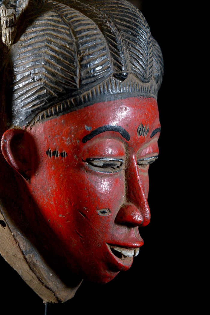Masque Seli totem rouge - Gouro - Côte d'Ivoire