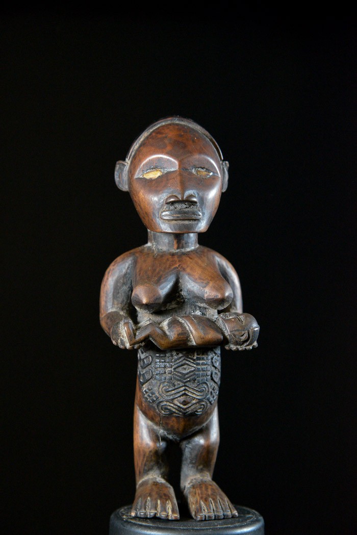 Statue cultuelle maternité - Bembe - RDC Zaire