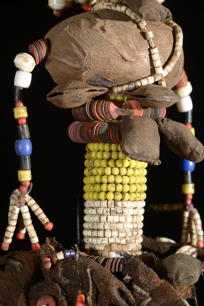 Poupee rituelle perlee - Baggara - Soudan