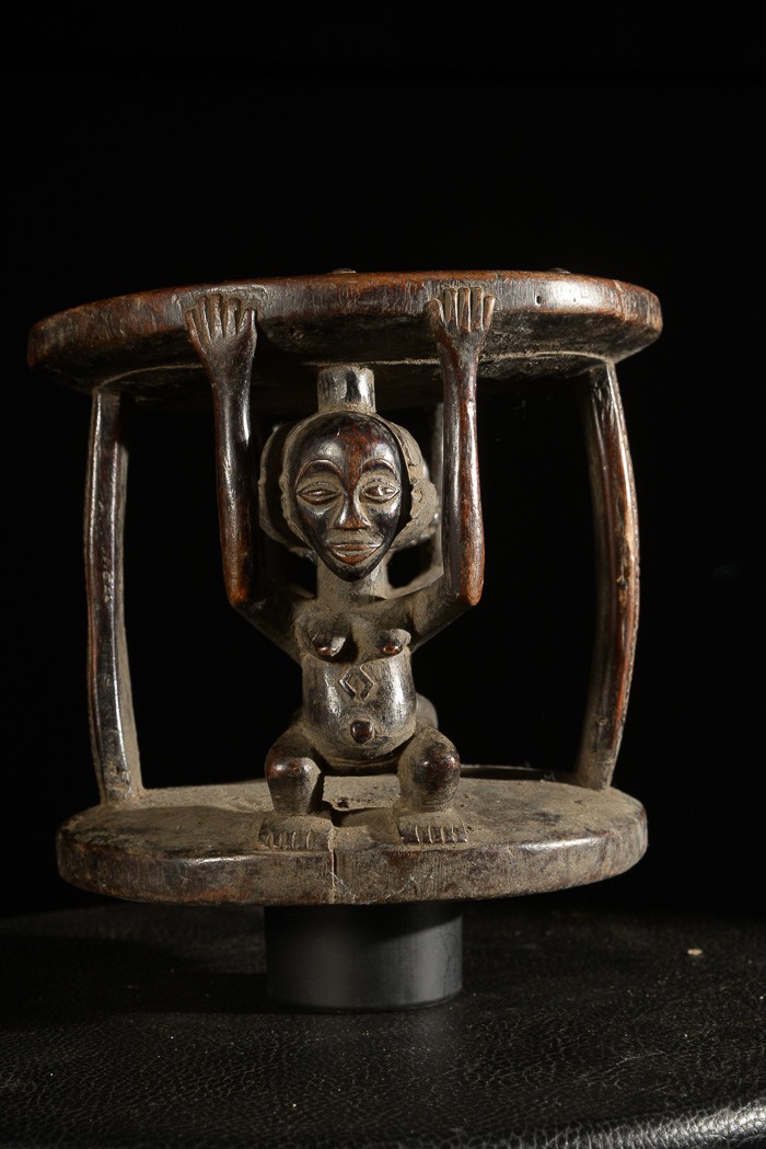 Siege Repose pieds Caryatides - Luba - RDC Zaire - Sieges africains