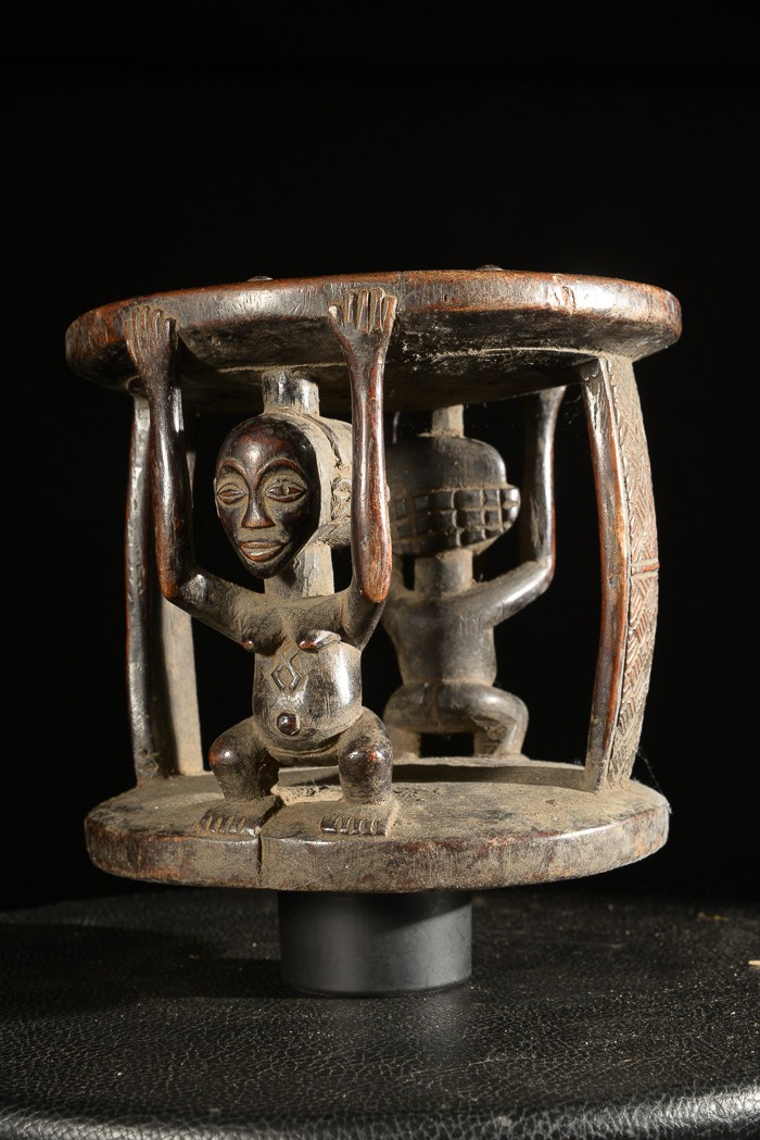 Siege Repose pieds Caryatides - Luba - RDC Zaire - Sieges africains