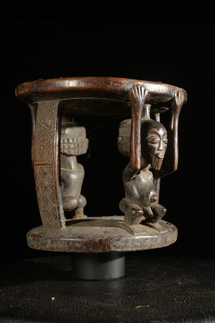 Siege Repose pieds Caryatides - Luba - RDC Zaire - Sieges africains