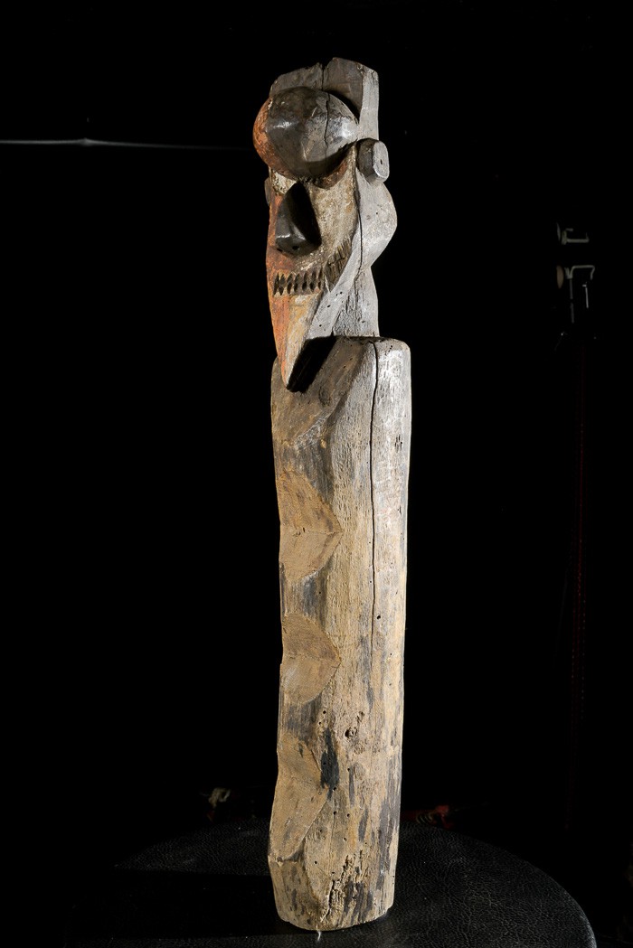 Poteau autel - Salampasu - RDC Zaïre