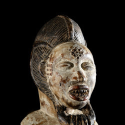 Statuette rituelle feminine - Punu / Pounou Lumbu - Gabon