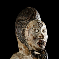 Statuette rituelle feminine - Punu / Pounou Lumbu - Gabon