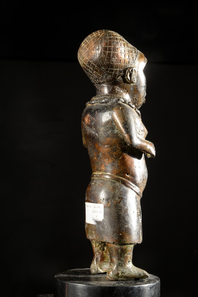 Nain de cour ou Fou du roi en bronze - Bini - Nigeria - Bronzes d’ife