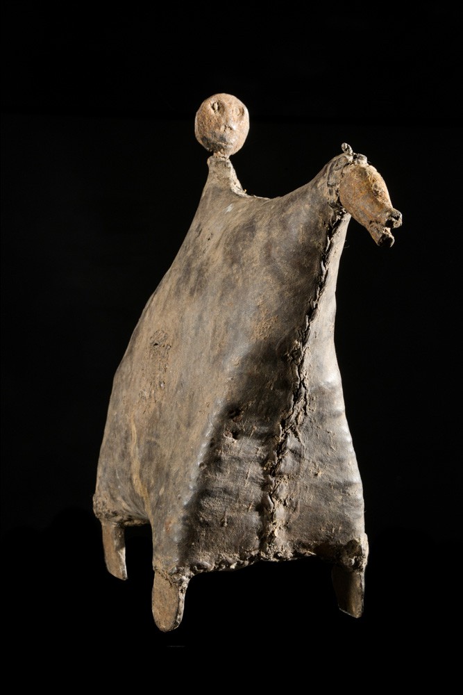 Cavalier et son cheval cuir et fer noir- Matakam - Cameroun