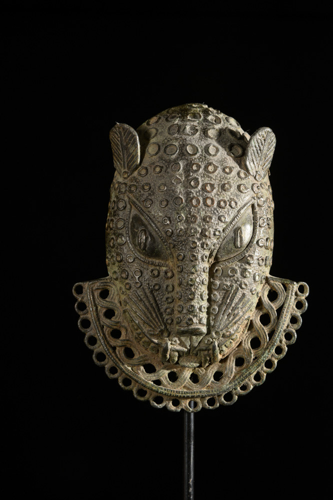 Masque de ceinture léopard en bronze - Bini - Benin Nigeria