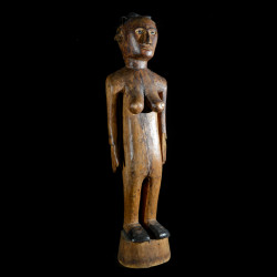 Statue féminine colon Kwere...