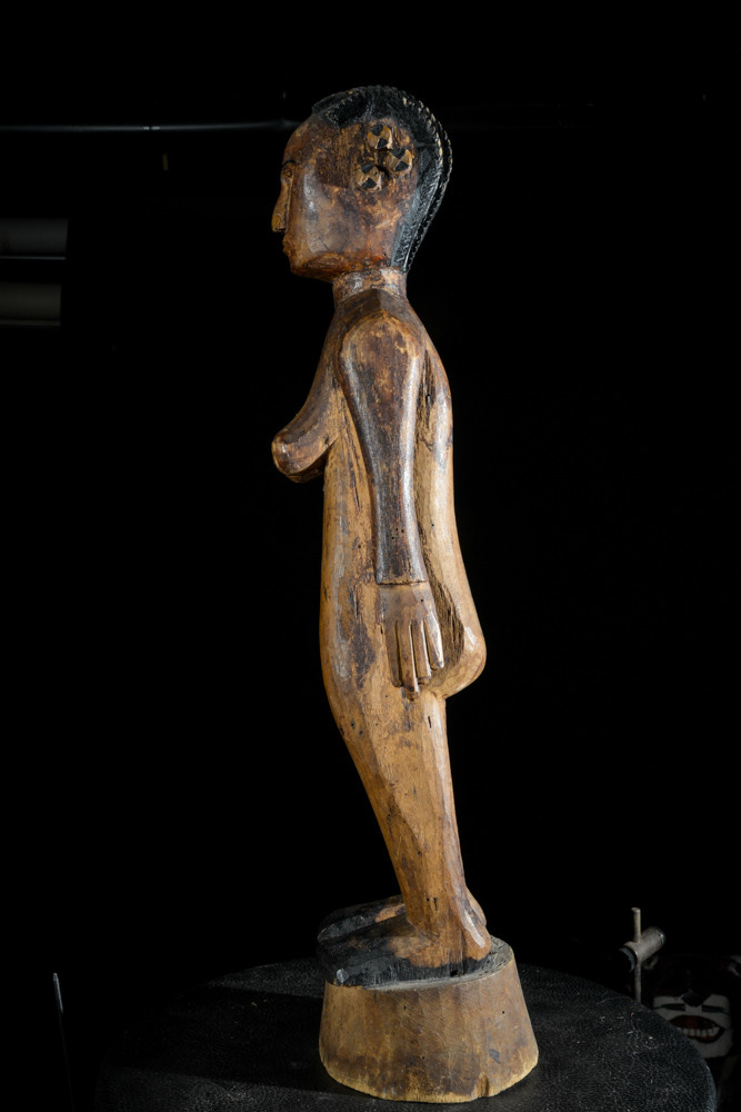 Statue féminine colon Kwere / Zaramo - Tanzanie