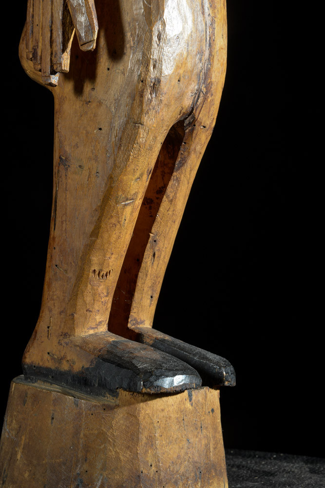 Statue féminine colon Kwere / Zaramo - Tanzanie