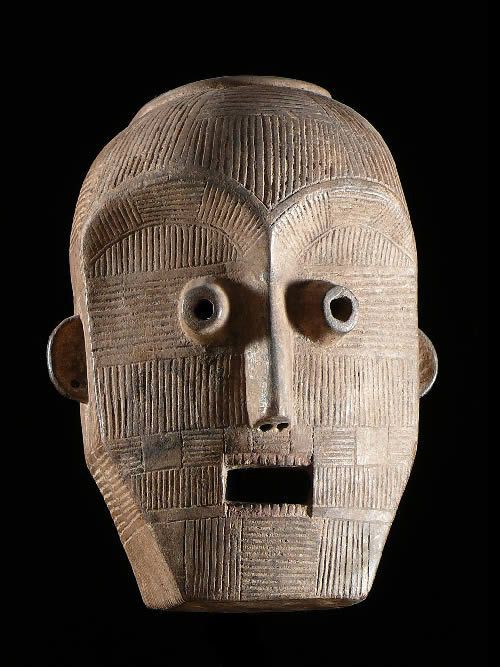 Masque de circoncision Kakongo - Metoko - RDC Zaire