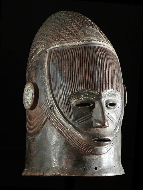 Masque casque Egu Ojuegu - Igala - Nigeria